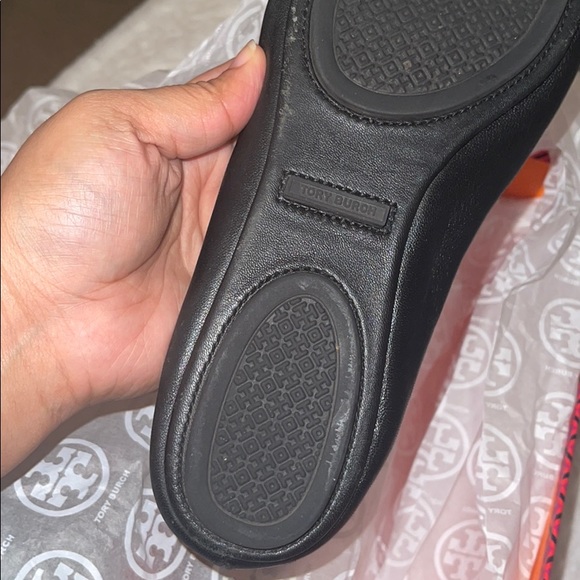 Tory Burch travel flat - Picture 9 of 14